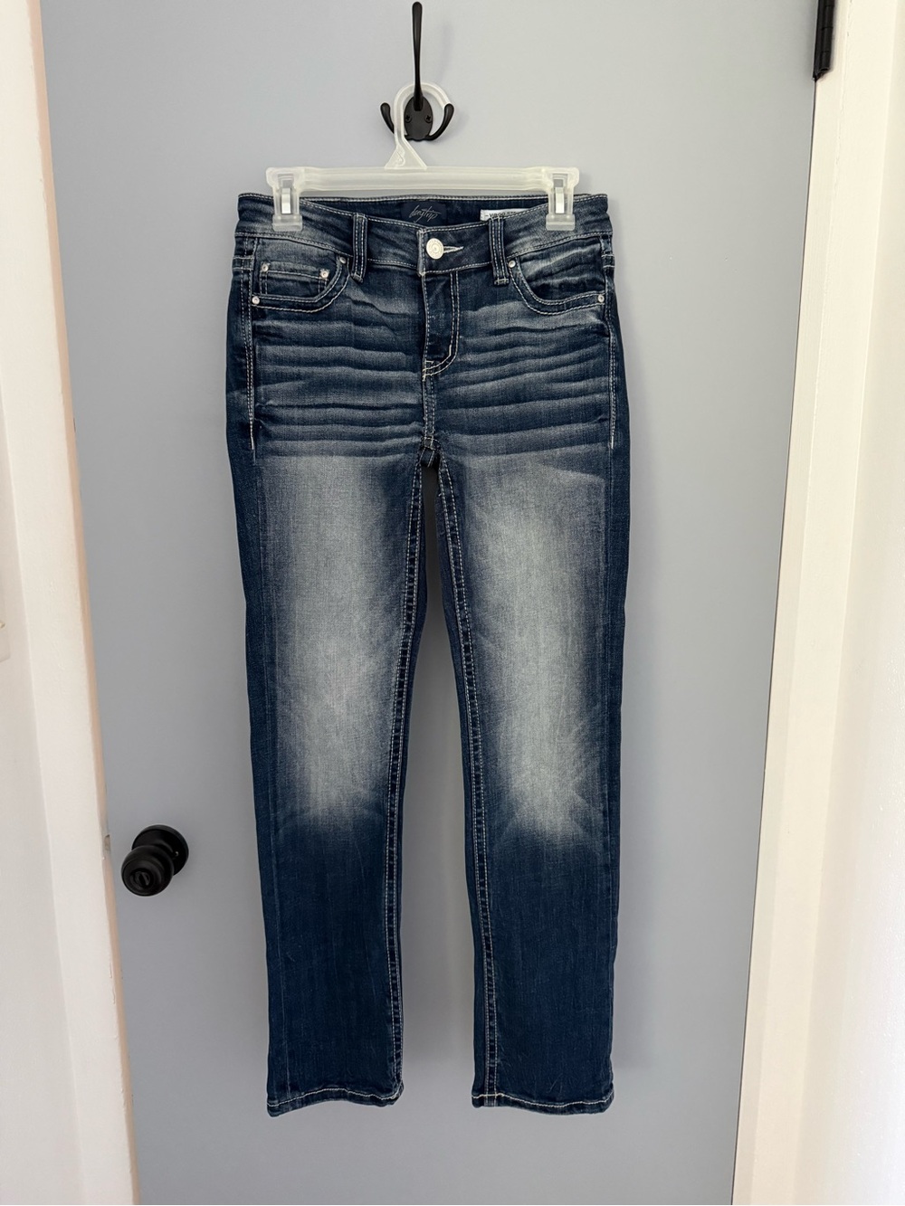 Daytrip Straight Leg Jeans in Faded Indigo Wash